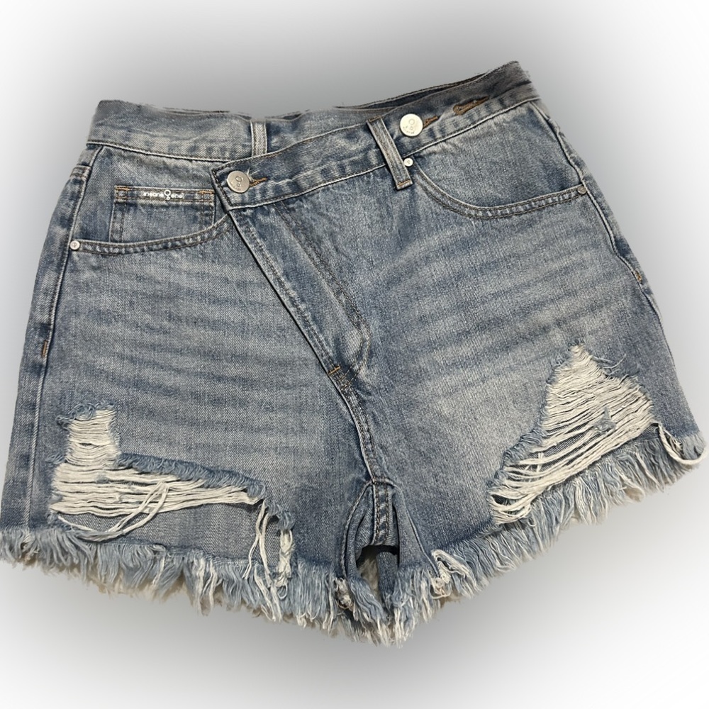 Insane gene Hi-rise Crossover Distressed Shorts small fringe S1